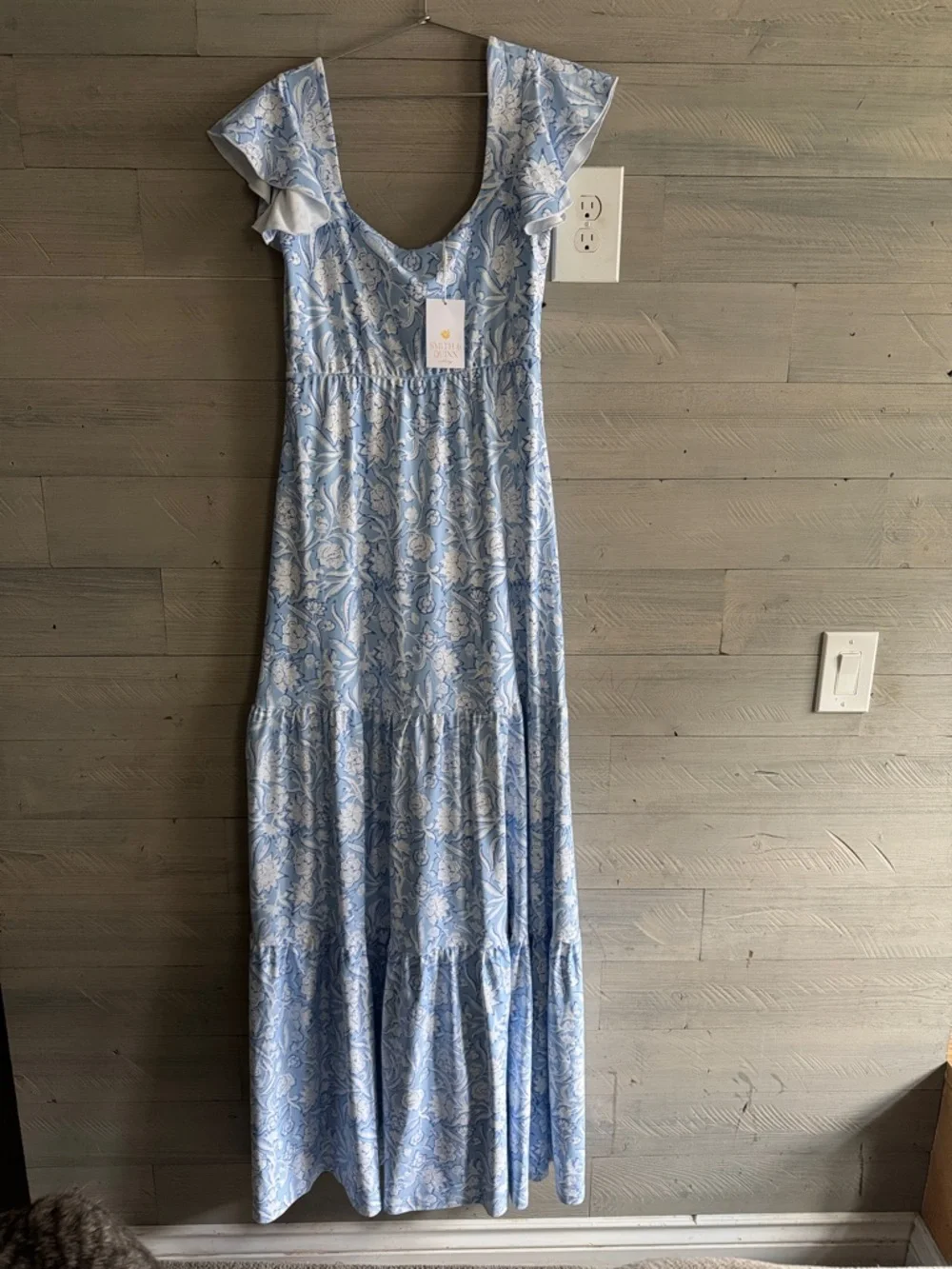 Light Blue Floral Maxi Dress with Square Neckline and Flutter Sleeves - Picture 3 of 8